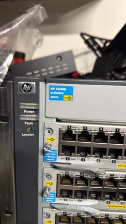 Hp E5406 J8697A 84 port POE switch
