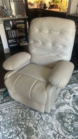 Heated Massage Recliner – Great Condition!