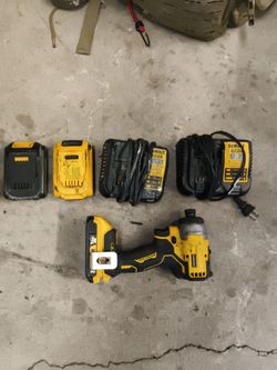 DeWalt brushless 1/4" cordless impact driver