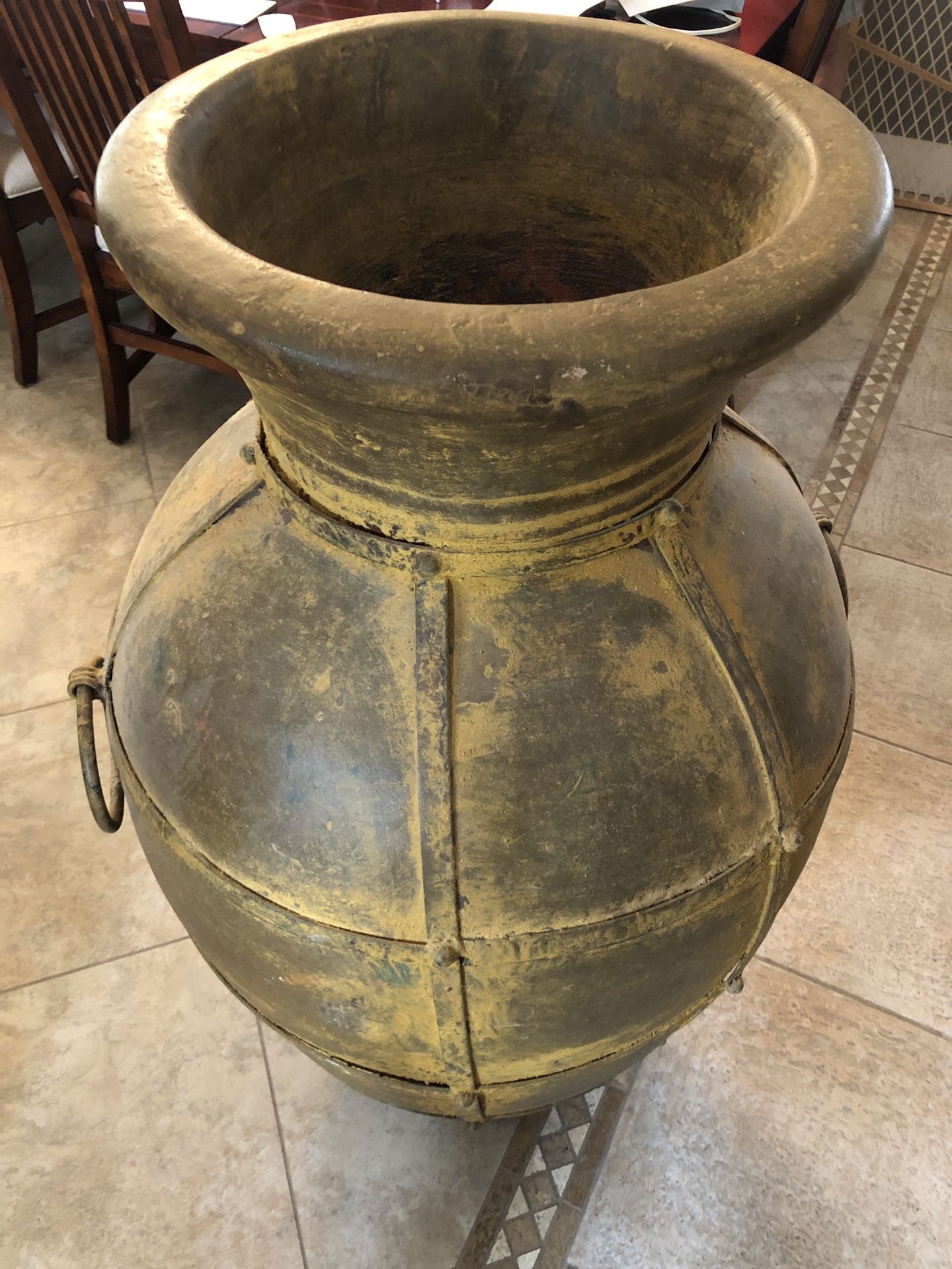 Large Clay Pot for Sale in Maricopa, AZ OfferUp