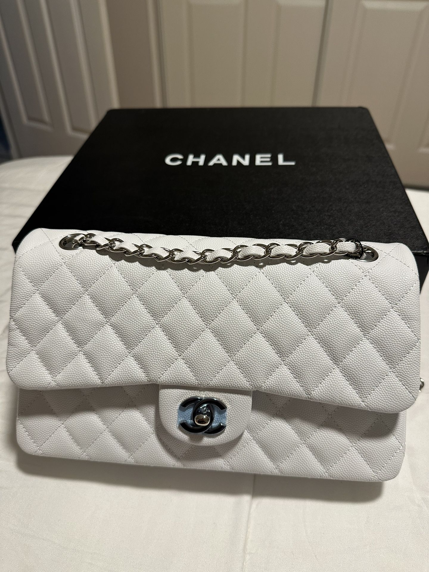 Chanel Classic Flap Medium White 