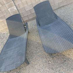 Set (2) Keter Pacific Sun Lounger Model: 1(contact info removed)