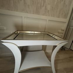 Upscale Modern Glam End Table White and Gold Detail (Set of 2)