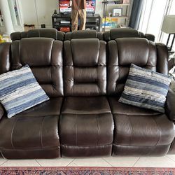 3 Seater Leather Couch Recliner (Great Condition)