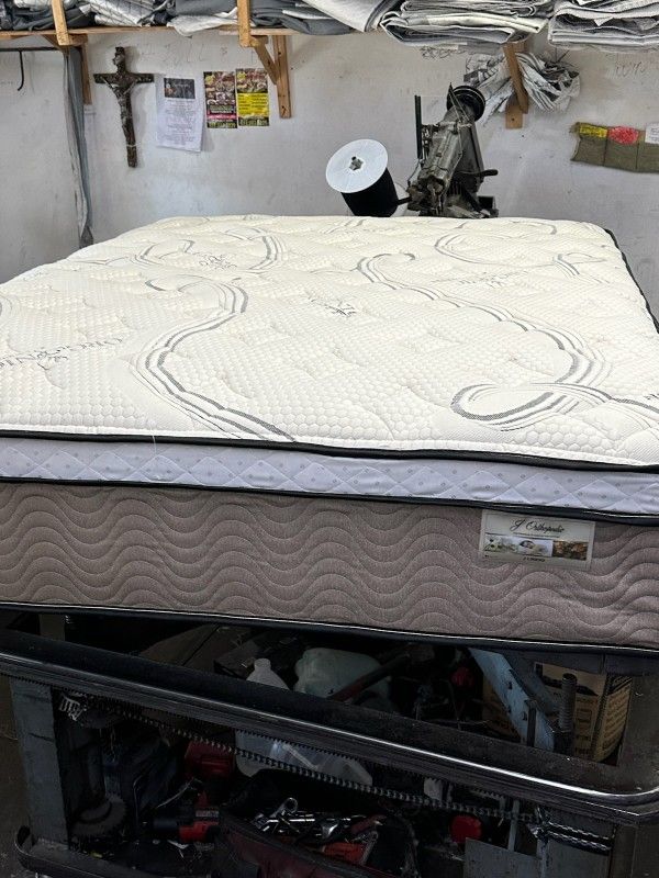 ??queen Size Mattress Pillow Top 12\