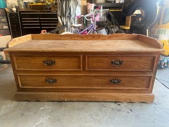 Wood Cedar Chest
