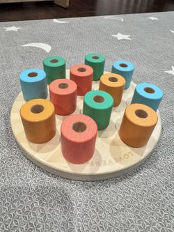 Lovevery Pegs