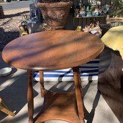 Woo Table Vintage 