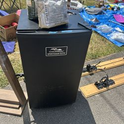 Masterbuilt Electric Smoker