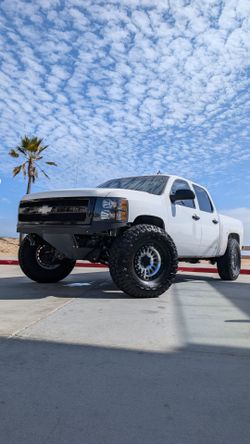 Dirt King Long Travel Kits Available For Order✅
Available For GM 1500 💥 From 07-2026📣