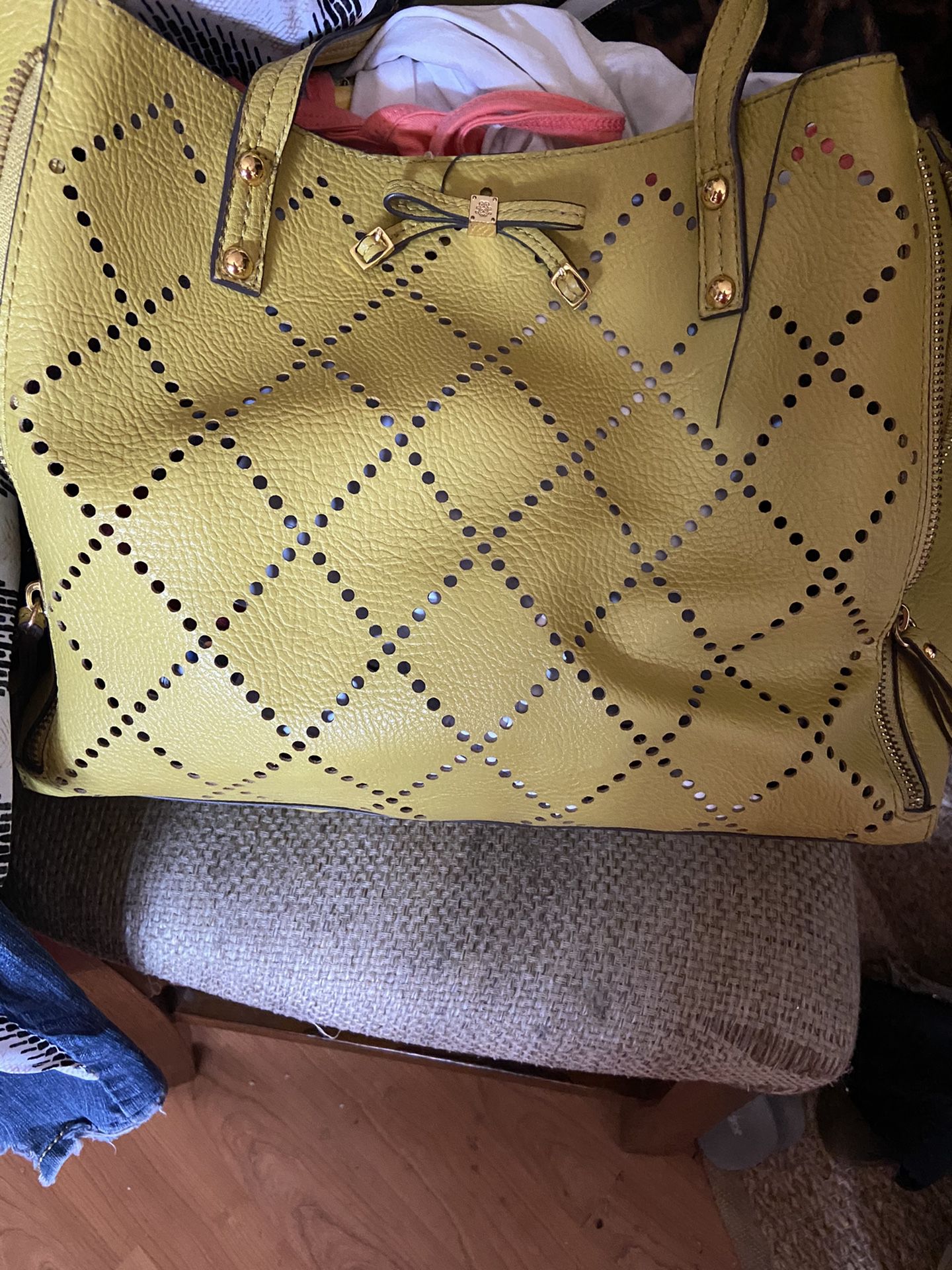 Jessica Simpson purse