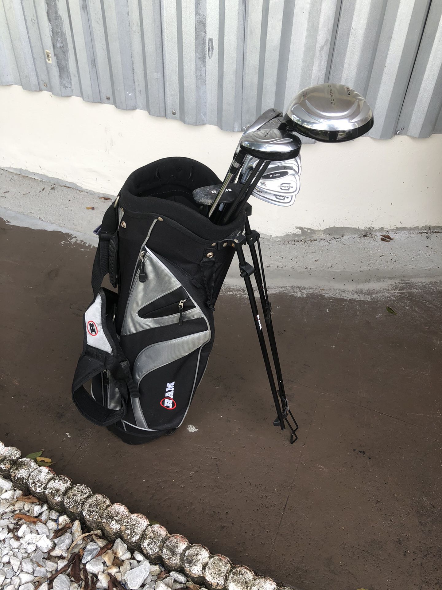 RAM GOLF CLUBS HAVE BEEN USED BUT STILL IN GREAT SHAPE