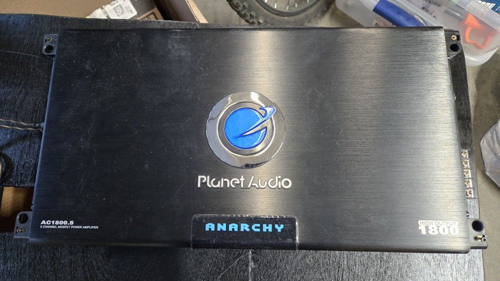 2-12" Rockford P2 And 1800watt Amp