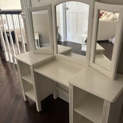 Pottery Barn Kids Kids Vanity Desk