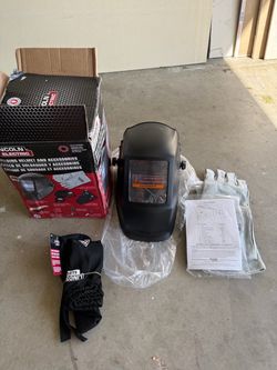 Lincoln Electric Welding Helmet and Accessories Kit