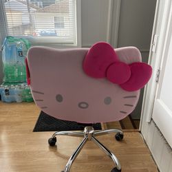 hello kitty impressions chair