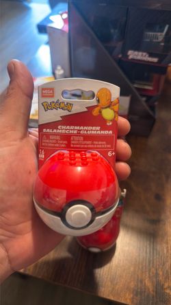 Mega Construx Pokémon Charmander Poké Ball Set