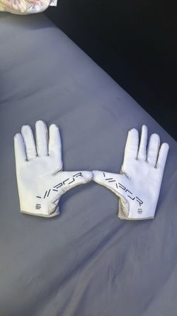 white nike gloves