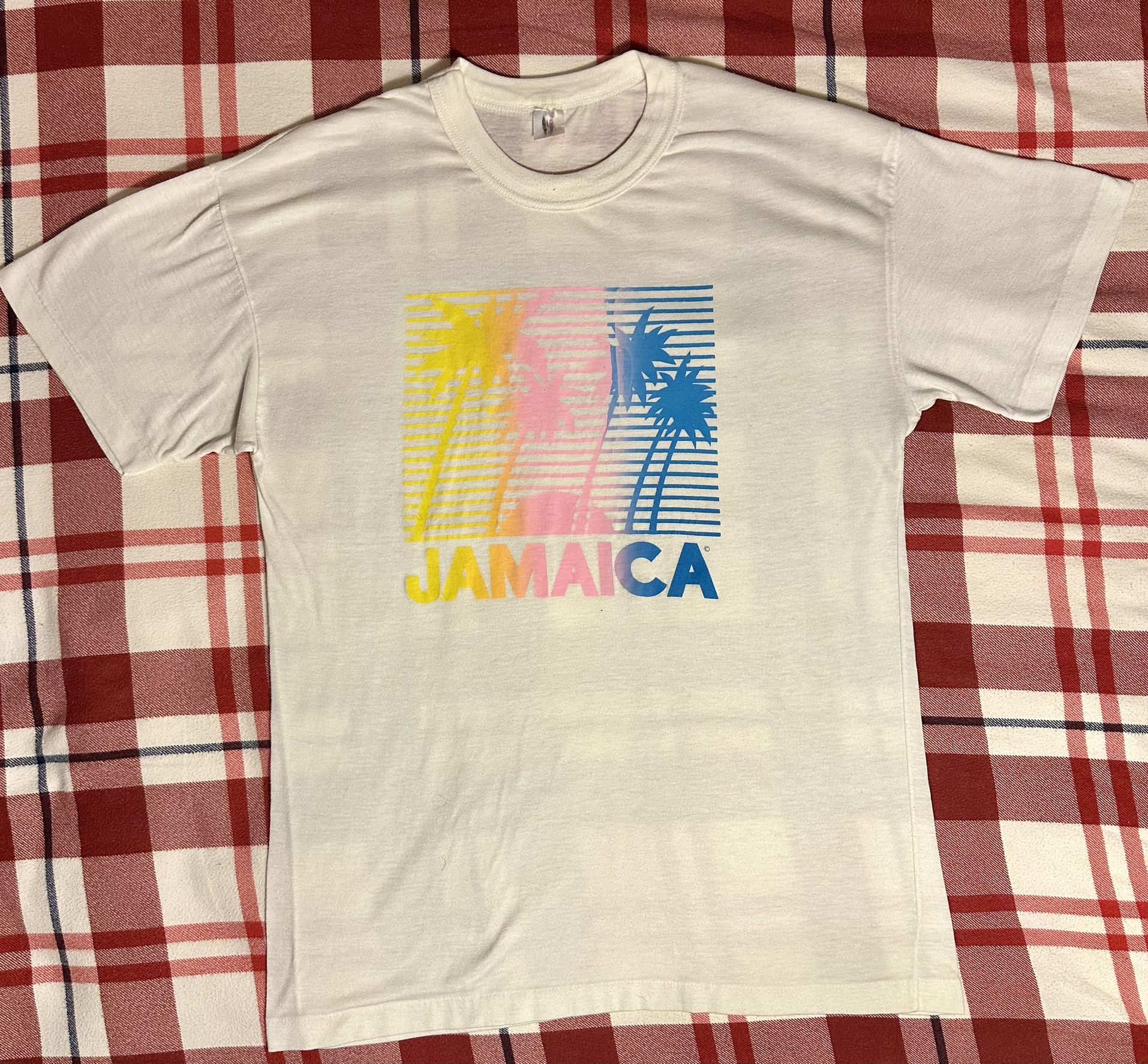 Vintage 90s JAMAICA T-Shirt Mens M Cotton Pink Yellow Blue Palm Trees Sun