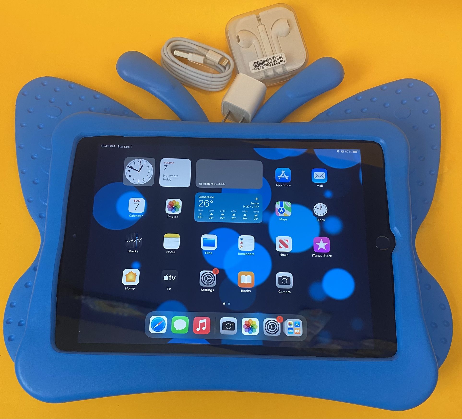 Apple iPad  5 Excellent Condition Like New 32gb 