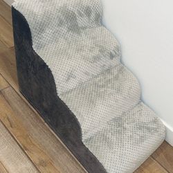 Plush dog stairs gray