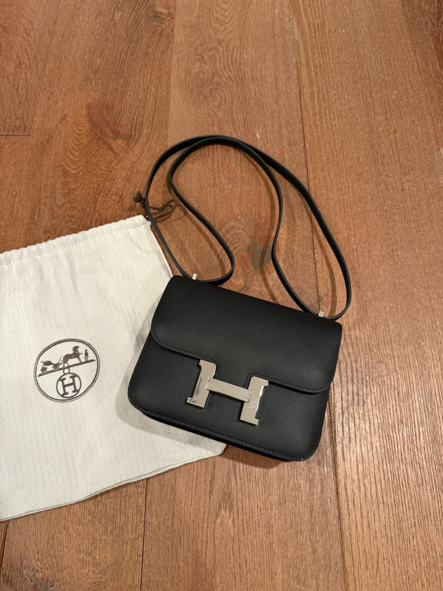 Hermes Constance 19 Bag