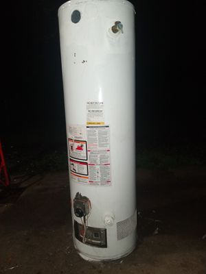 Photo GE 40 gallon gas water heater works great