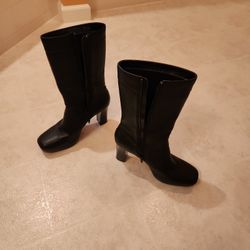 Apostrophe Black Boots
