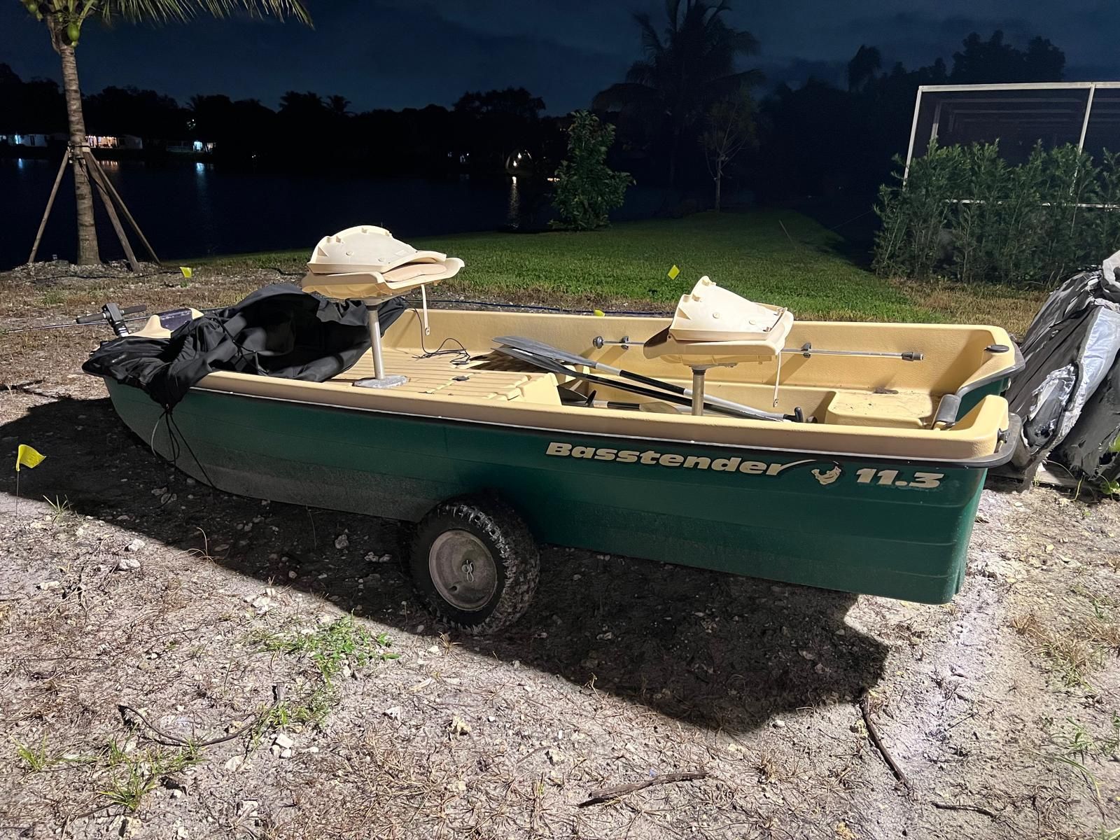 Basstender 11.3 Fishing Boat