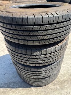 195/65r15 Michelin tires en excelentes condiciones de vida las 4