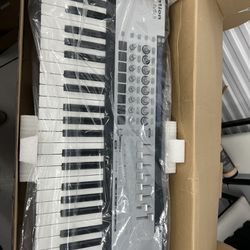 Novation SLMk2 Midi Keyboard 49 Key, Pristine Condition!