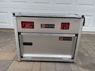 Trail Kitchen Chuck Box With Grill And Supplies