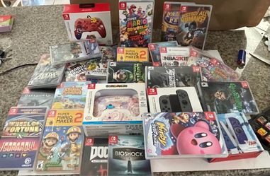 Nintendo Ssitch Games plus peach and controller charger kit