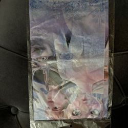 Frozen Table Cover 