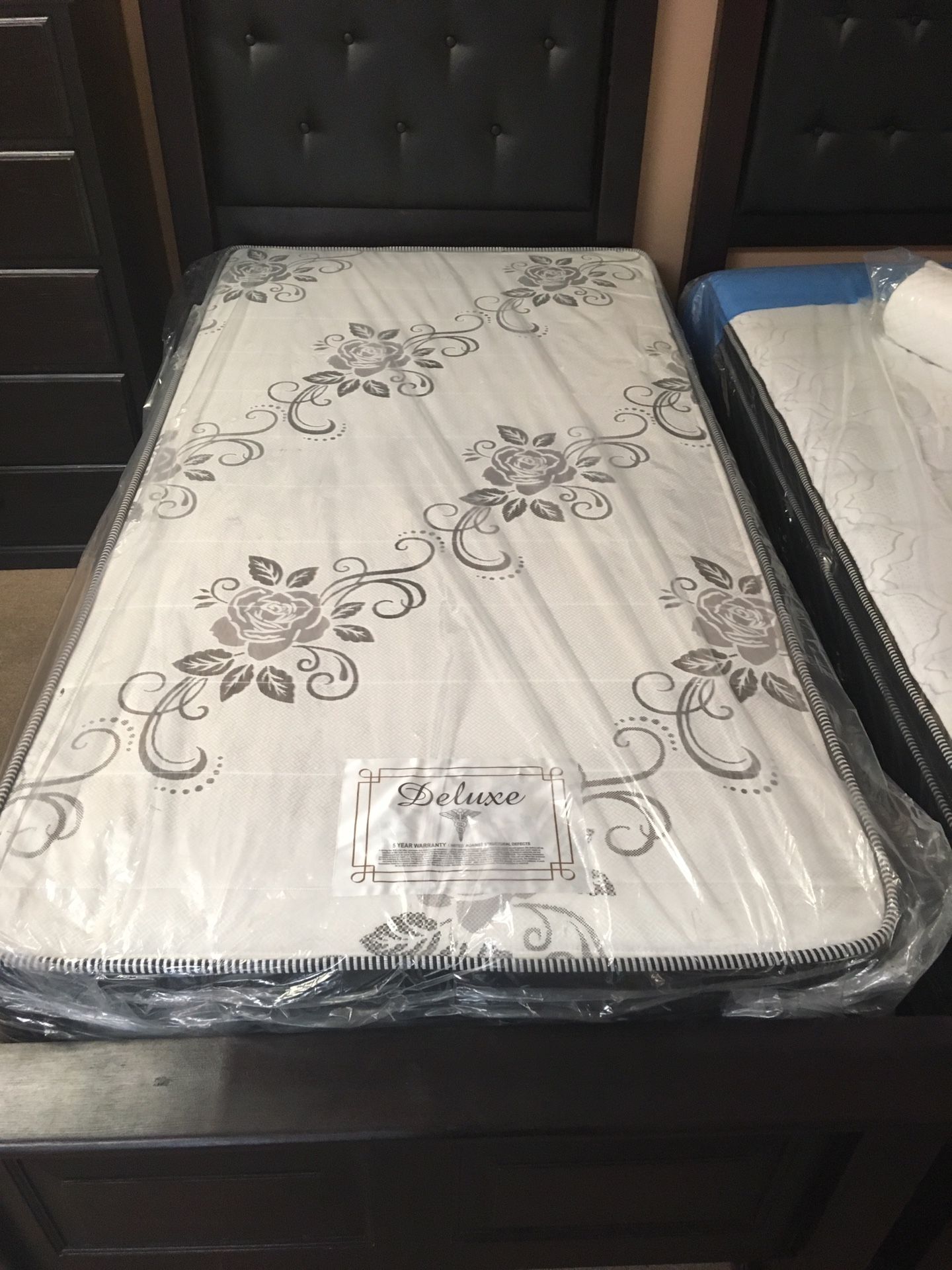 All Sizes Deluxe Mattress