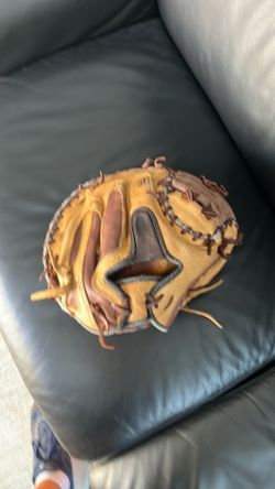 Easton Catchers Mitt
