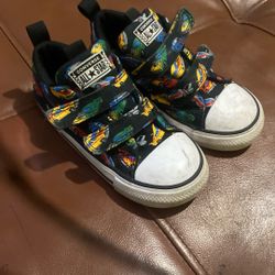 Boys Converse Size 9 
