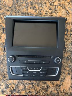 2017-2020 Ford Fusion OEM SYNC 3 8" Screen APIM Radio & Climate Bezel