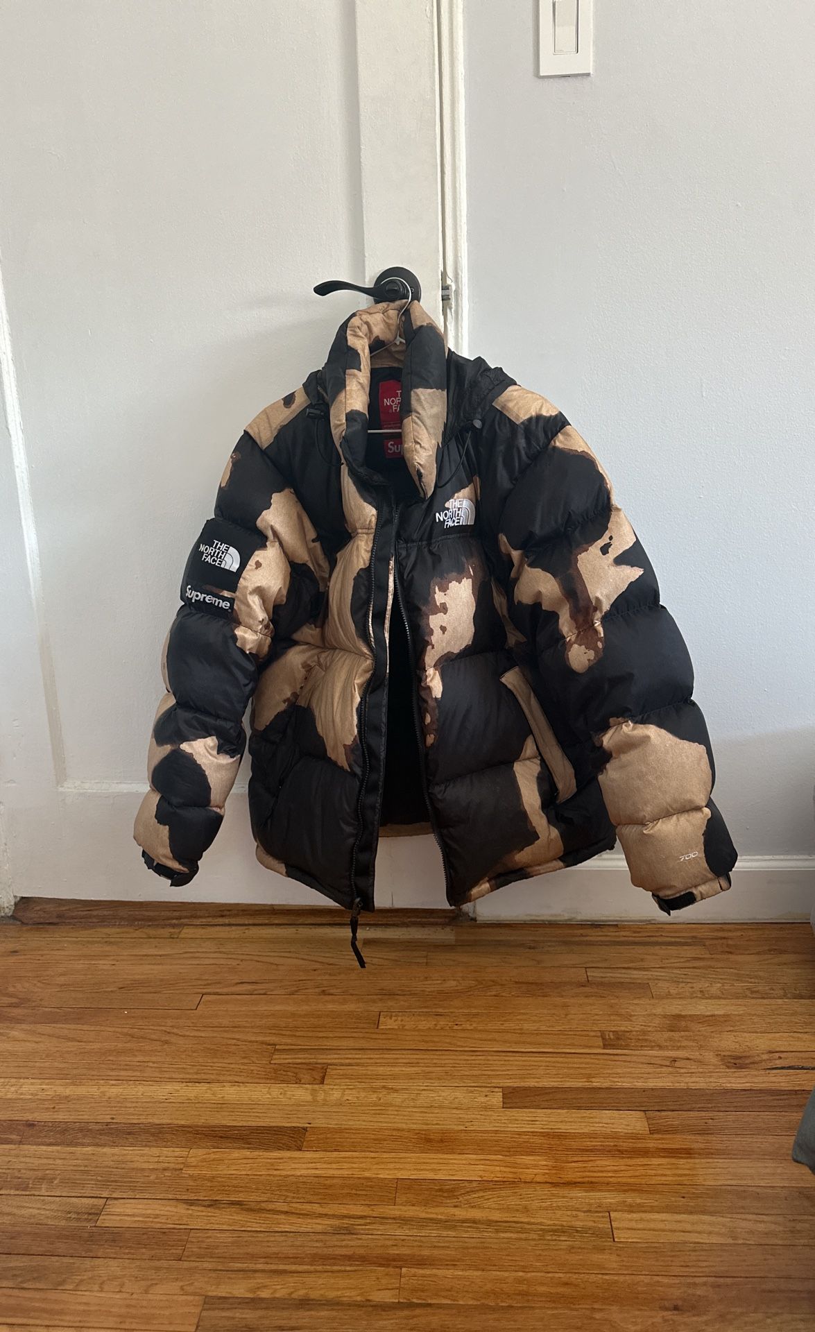 Supreme The North Face Bleached Puffer Jacket