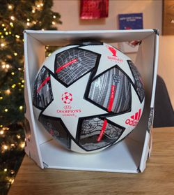 UEFA Champions League Official Match Ball