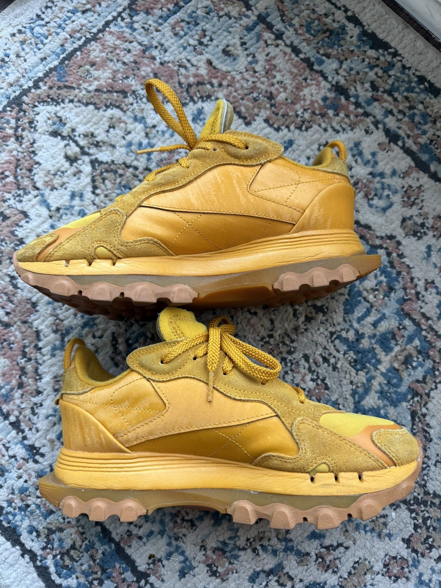Reebok Women's Cardi B Sneakers,size 8,5