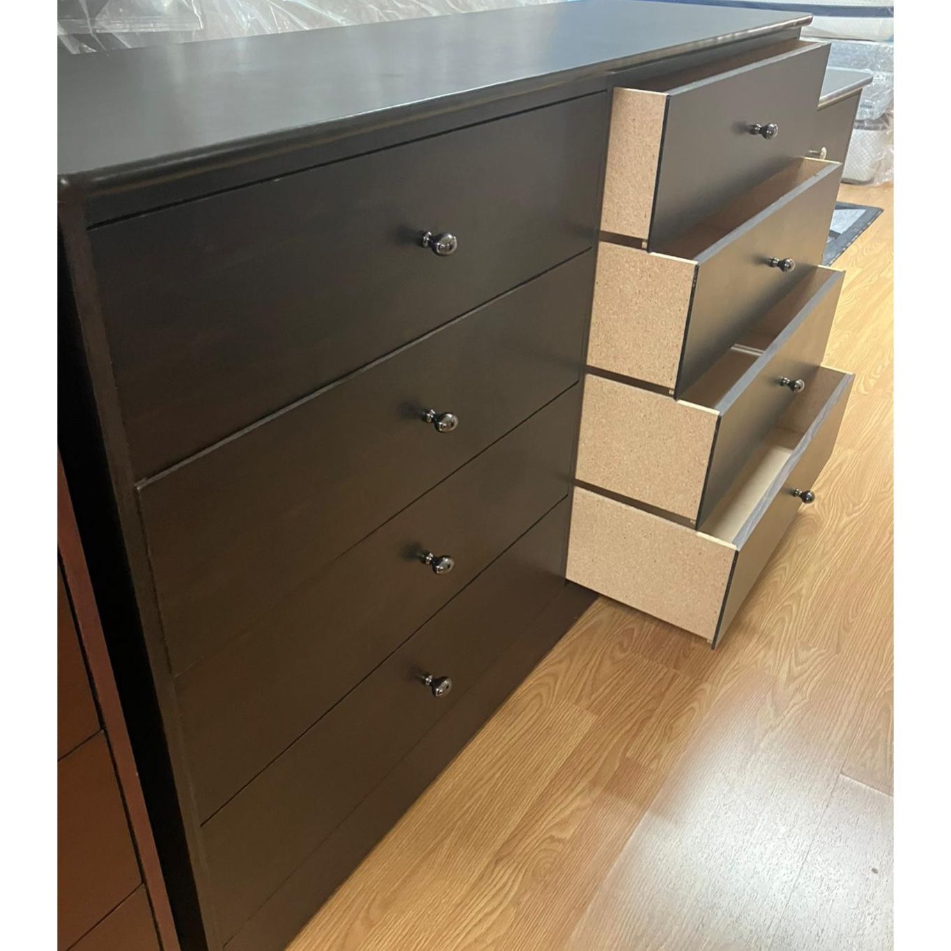 8 Drawer Dresser