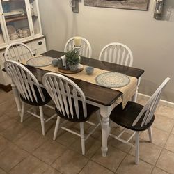 Fully restored farmhouse dining set for six people Fully restored farmhouse dining set for six people