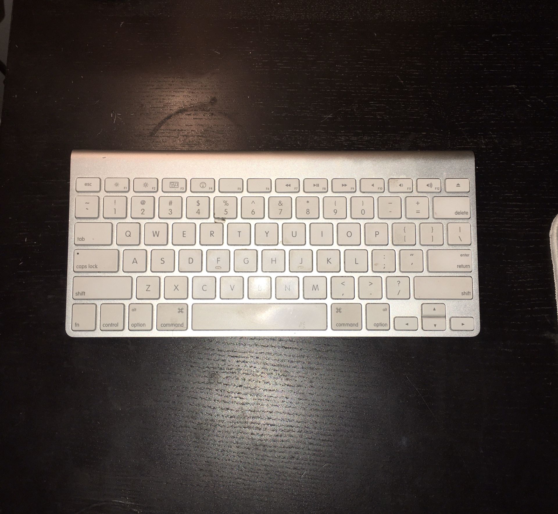 Wireless Apple Keyboard and Mouse