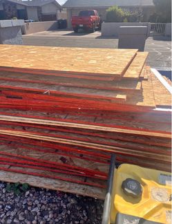 Madera/Wood, Clavos