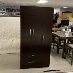 Wardrobe Closet