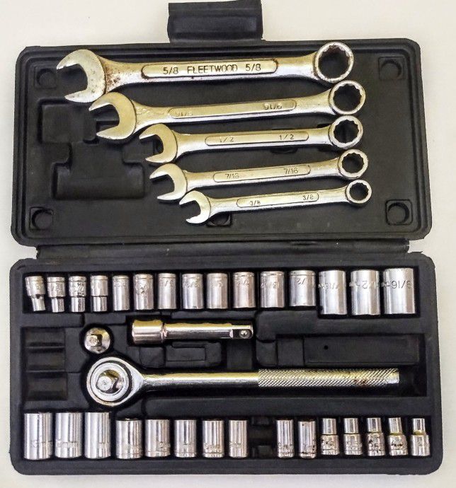 tool set 38 pcs --ratchet 3/8 adapter 1/4