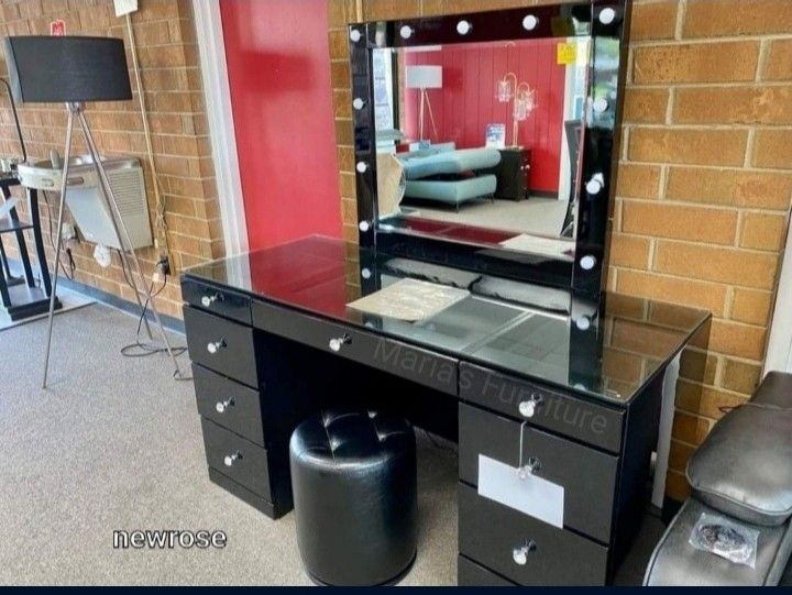 Avery Black Vanity Full Set