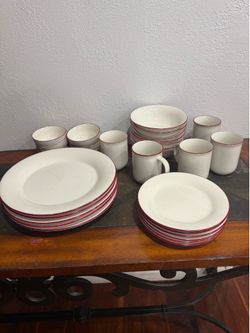 Dishes set