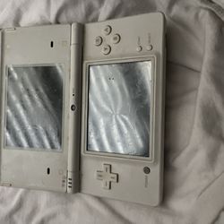 Nintendo 3DS white